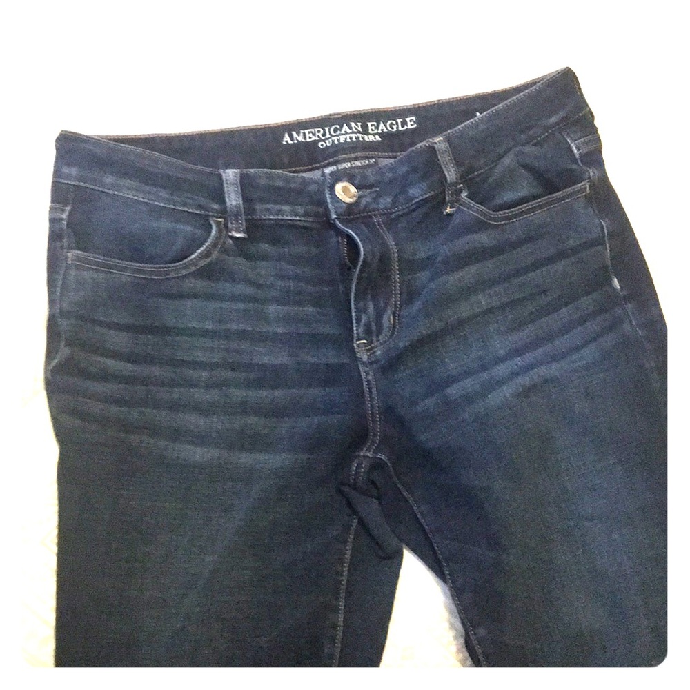 Dark wash American Eagle jeggings